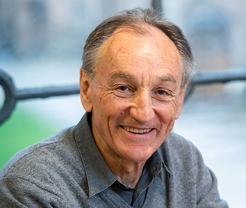 Prof. Hervé Moulin (University of Glasgow)